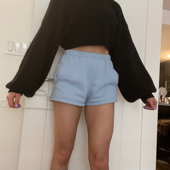 Miss Guided high neck cropped sweater with balloon sleeve size 6/8 - Picture 3 of 3